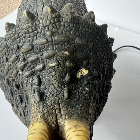 Vintage 1997 Lost World Remote Control Triceratops - Picture 7 of 8